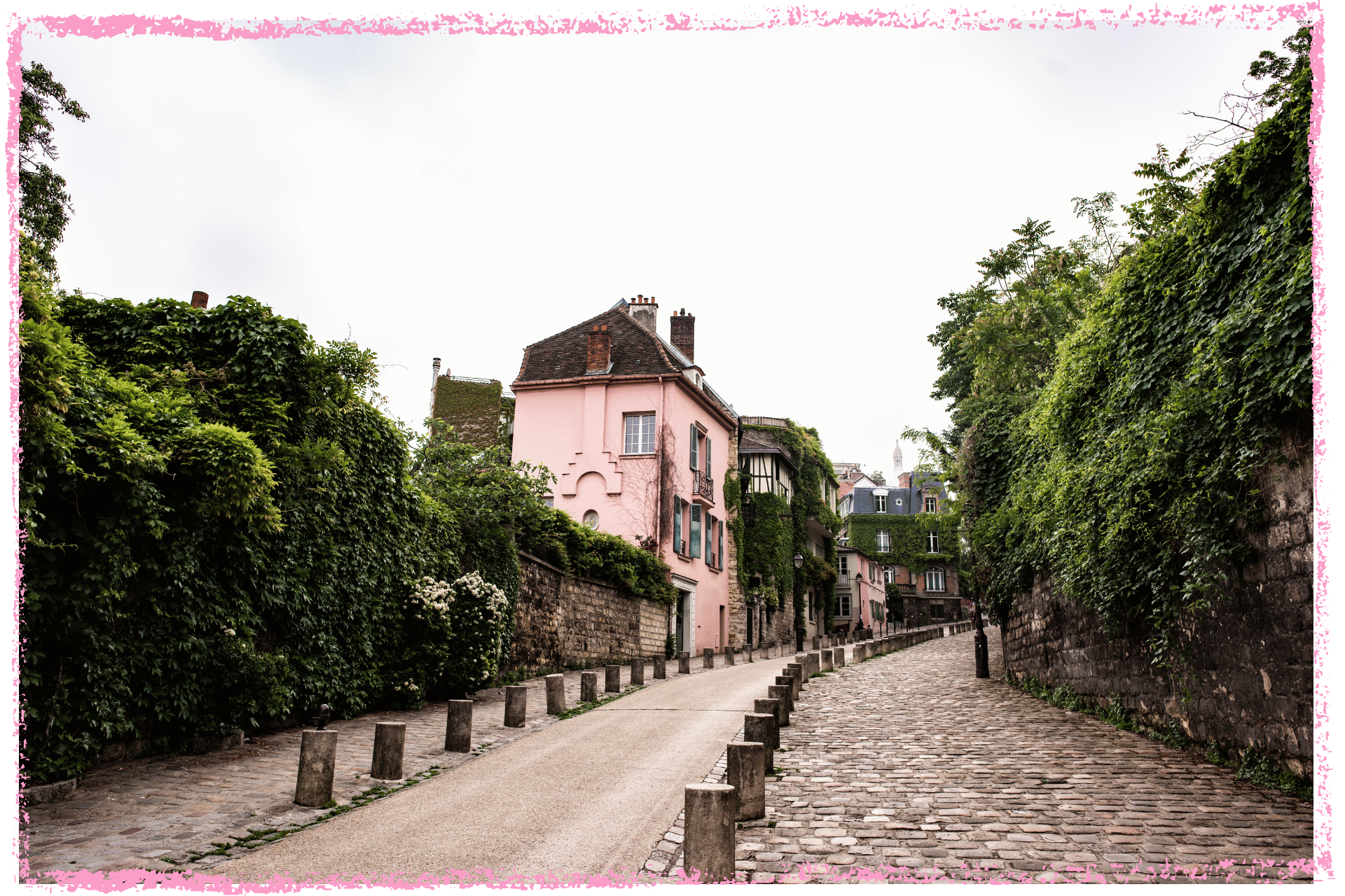 Rue de L'Abreuvoir is one of the Emily in Paris filming locations